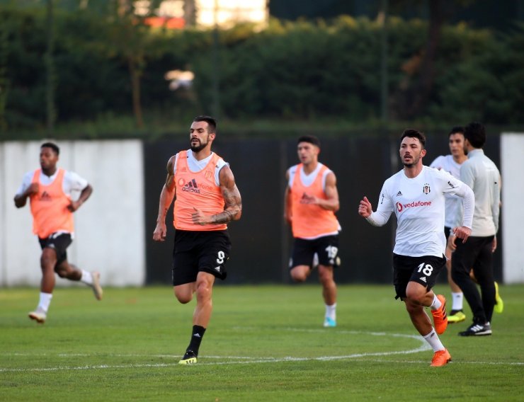 Beşiktaş 8 Eksikle Çalıştı