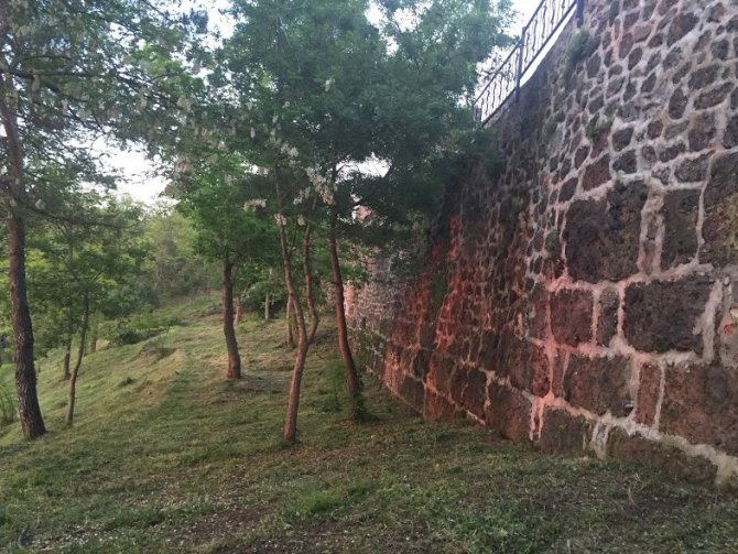 Giresun Kalesi’nde Temizlik İçin Gönüllüler Aranıyor
