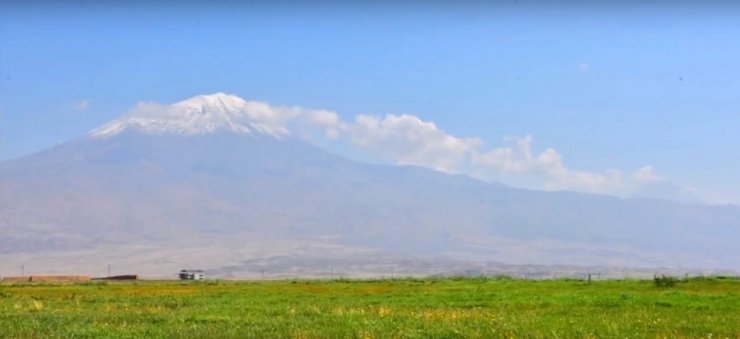 Ağrı Dağı’nın Yüksek Kesimlerine Kar Yağdı