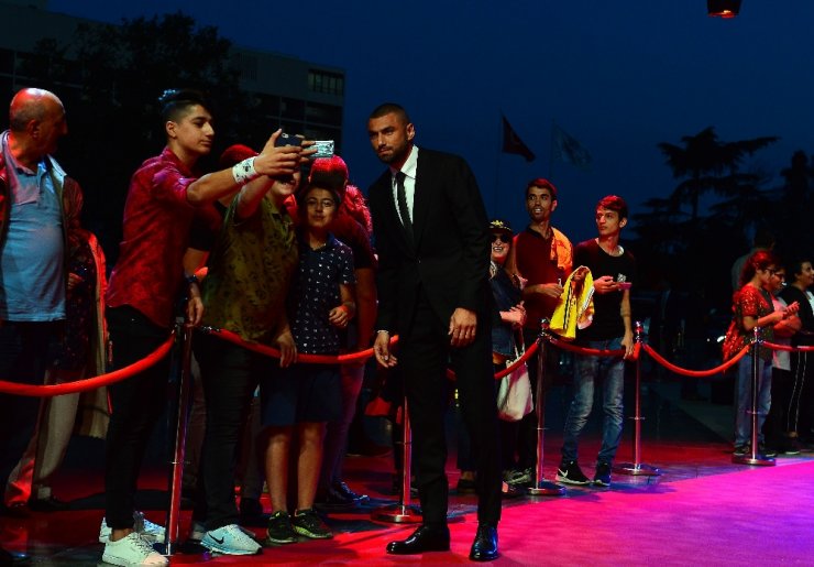 Burak Yılmaz: "Transfer Konuları Kapandı, Gitti"