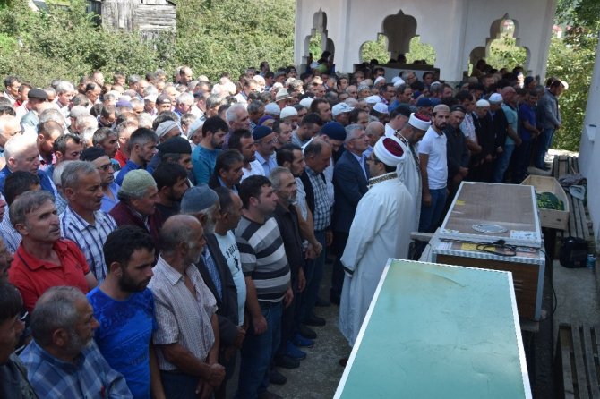 Giresun’daki Kazada Hayatını Kaybedenler Toprağa Verildi
