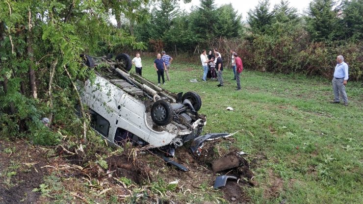 Eşiyle Tartışırken Kaza Yaptı: 5 Yaralı