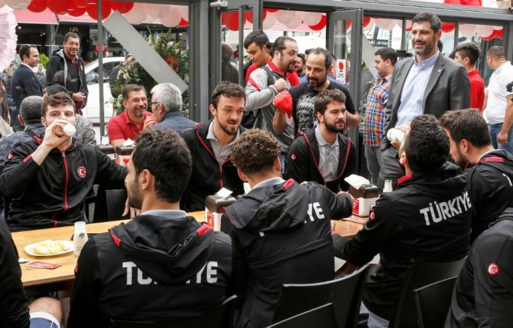 Ömer Onan’ın Yeni Tantuni Restoranı Açıldı