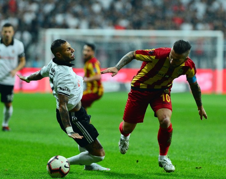 İlk Yarıda Gol Yok