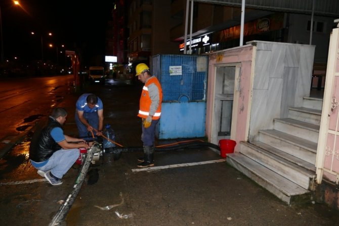 Trabzon’da Heyelan Ve Su Taşkınlarının İzleri Siliniyor