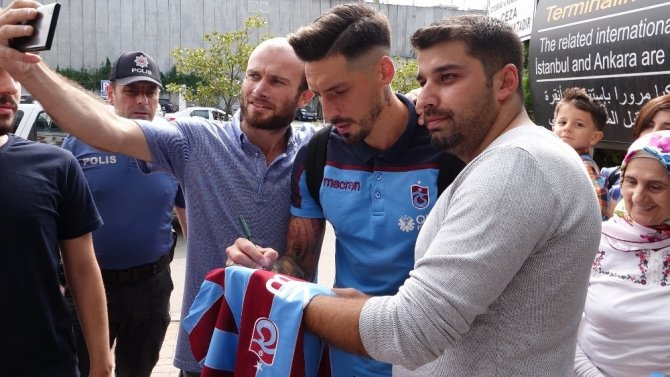 Burak Yılmaz, Trabzonspor’un Alanya Kafilesinde Yer Almadı