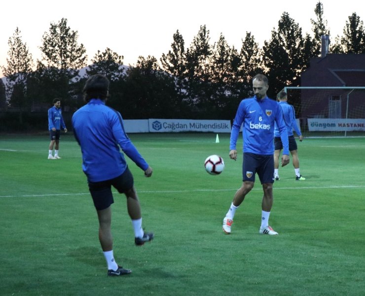 "Atiker Konyaspor Maçıyla Beraber Tekrardan Ayağa Kalkacağız"