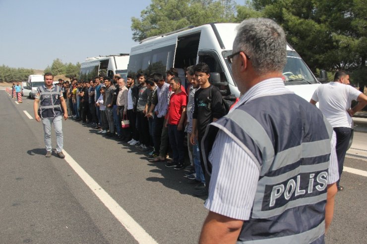 Adana’da 49 Kaçak Göçmen Yakalandı