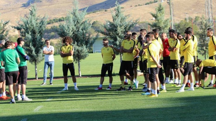 Evkur Yeni Malatyaspor’da Çaykur Rizespor Mesaisi Sürüyor