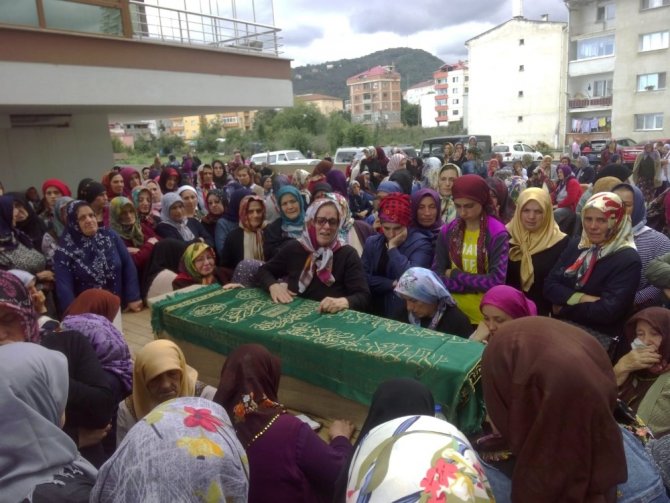İngiltere’de Geçtiğimiz Hafta Lojmanda Ölü Bulunan Akademisyen Bugün Memleketinde Toprağa Verildi