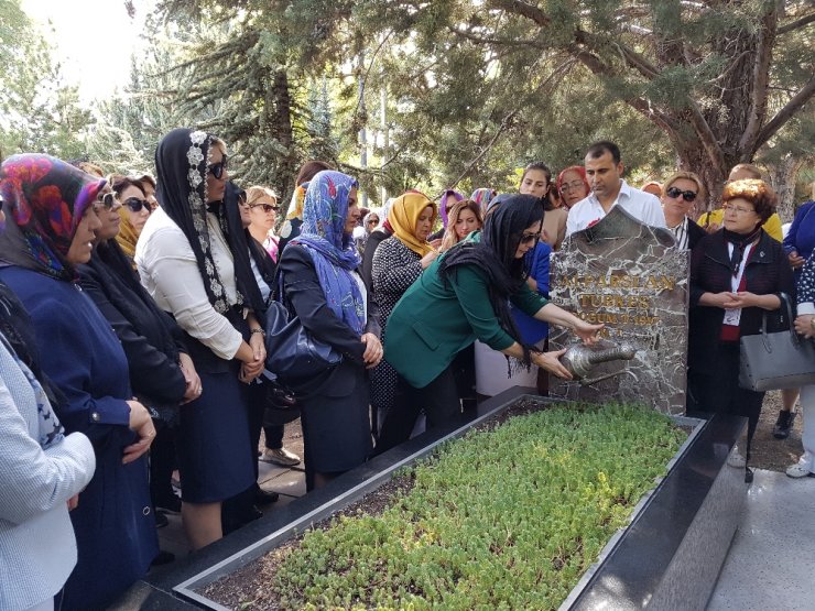 Mhp’li Kadınlar Başkent’te Buluştu