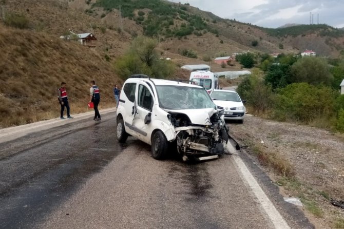 Gümüşhane’de Trafik Kazası: 3 Yaralı