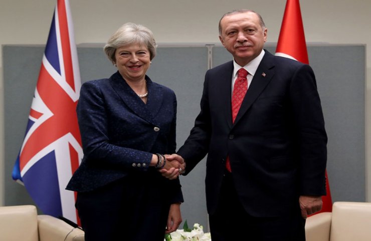 Erdoğan Görüşmelerini Sürdürdü