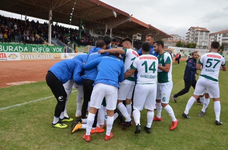 Altay Zorlansa Da Turladı