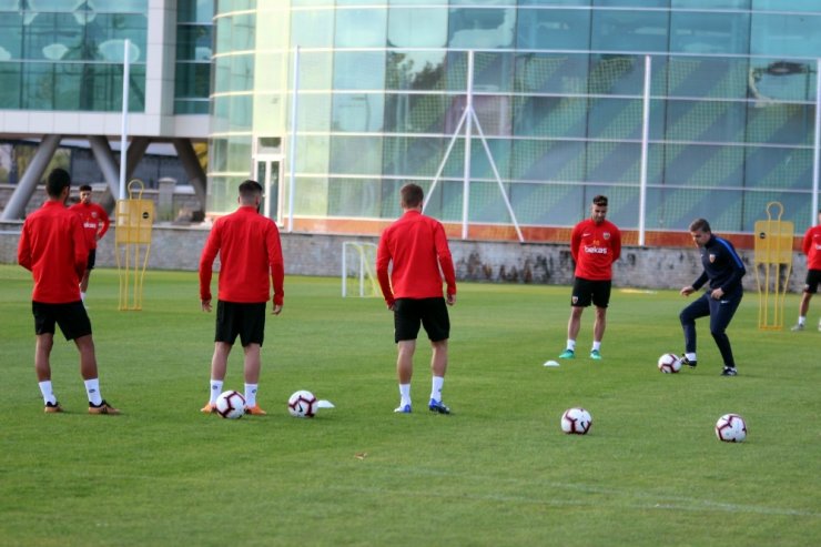 Kayserispor’da Beşiktaş Mesaisi Sürüyor