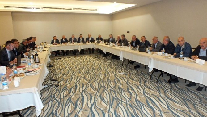 Trabzon Orman Bölge Müdürlüğü’nün Değerlendirme Toplantısı Gümüşhane’de Yapıldı