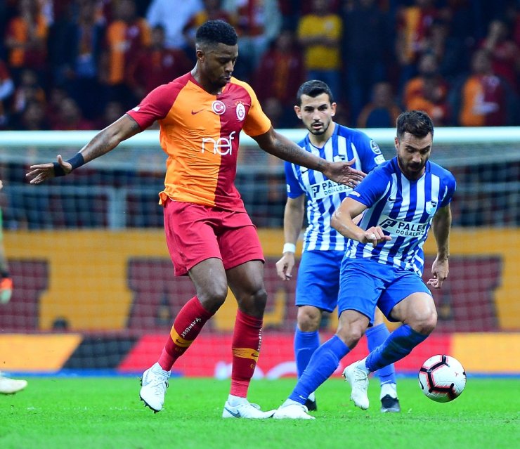 İlk Yarıda Gol Yok