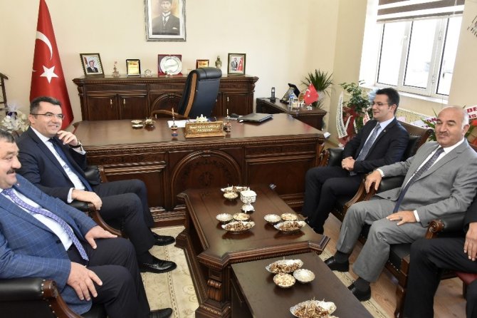 Vali Memiş’ten Köse’nin Yeni Kaymakamı Canpolat’a Ziyaret
