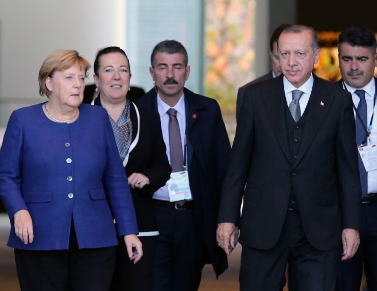 Merkel, Cumhurbaşkanı Erdoğan’ı Uğurladı