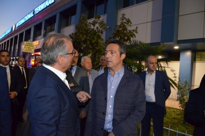 Fenerbahçe, Çaykur Rizespor Maçı İçin Trabzon’a Geldi