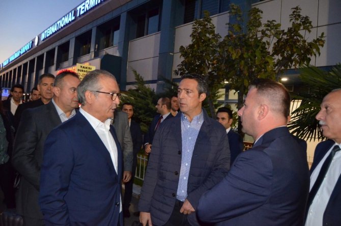 Fenerbahçe, Çaykur Rizespor Maçı İçin Trabzon’a Geldi