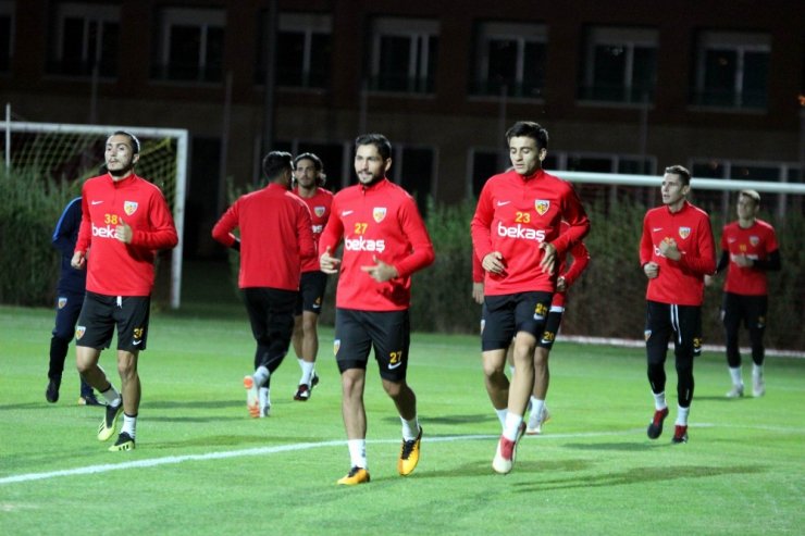 Kayserispor’da Çaykur Rizespor Mesaisi Başladı