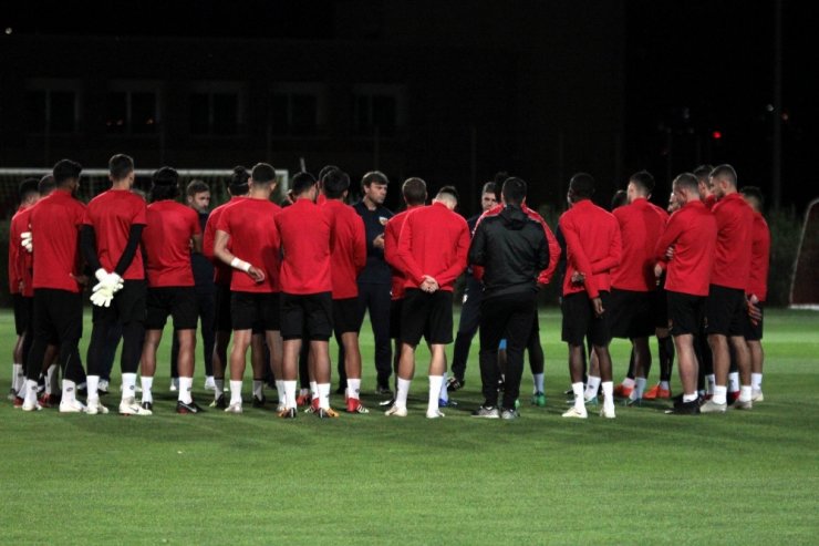 Kayserispor’da Çaykur Rizespor Mesaisi Başladı
