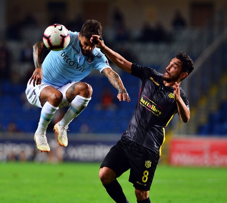 Başakşehir Ve Yeni Malatyaspor Puanları Paylaştı