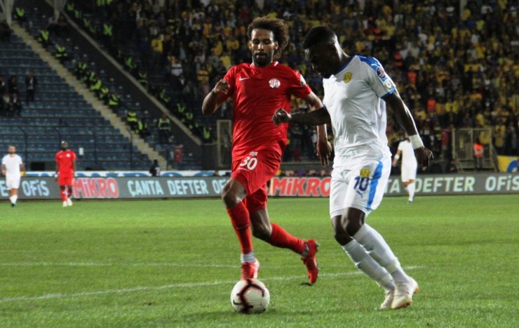 Ankaragücü Evinde Yenildi