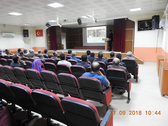 Jandarma’dan Vatandaşlara ‘Yaylalarda Yaşam Malzemesi Bırakmayın’ Bilgilendirmesi