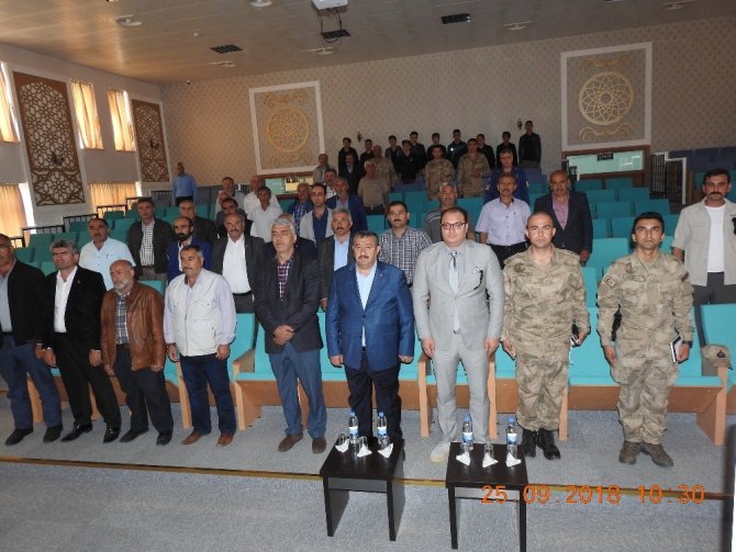Jandarma’dan Vatandaşlara ‘Yaylalarda Yaşam Malzemesi Bırakmayın’ Bilgilendirmesi