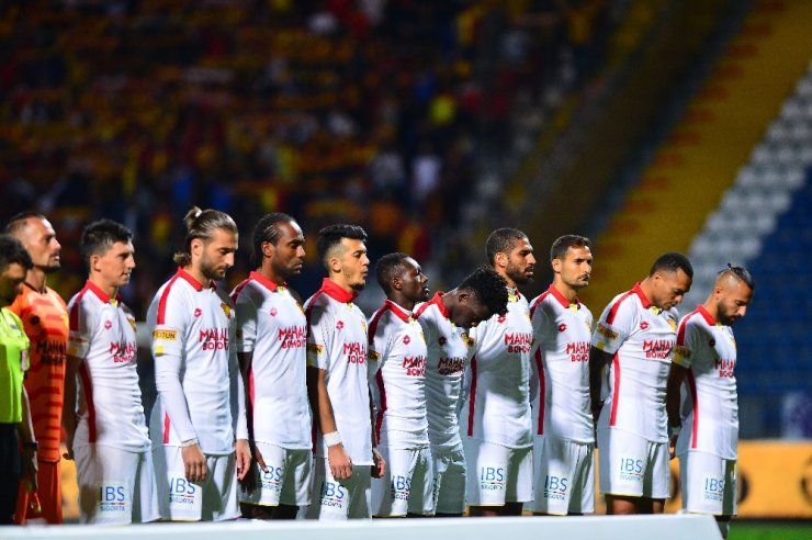 İlk 20 Dakika Sessiz Bitti