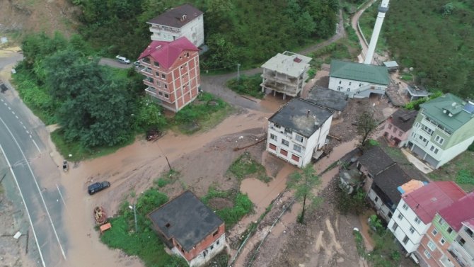 Trabzon’un Araklı İlçesinde Yaşanan Selin Boyutu Havadan Görüntülendi