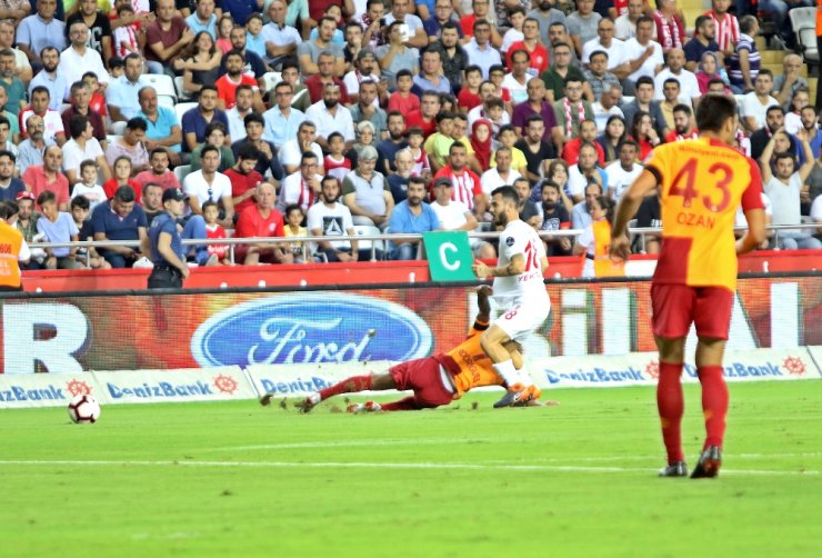 İlk Yarıda Gol Yok