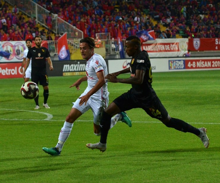 İzmir’de Gollü Beraberlik