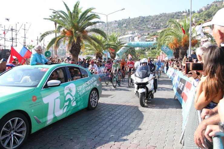 Cumhurbaşkanlığı Bisiklet Turu Alanya-antalya Etabı Başladı