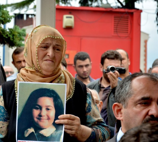 Kızı İçin Miting Yapan Acılı Baba Cumhurbaşkanı’na Seslendi