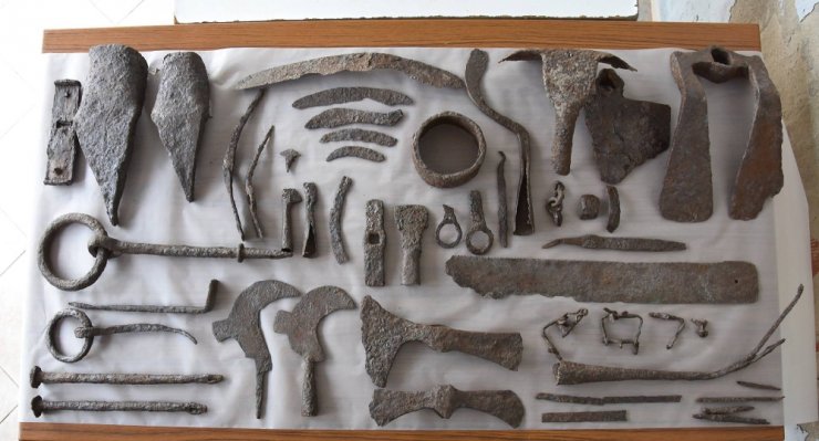 Çanakkale’de Bin 500 Yıllık Tarım Aletleri Bulundu