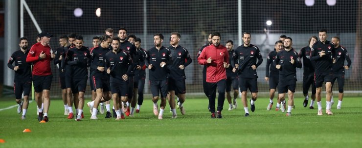 A Milli Takım Rusya Maçı Hazırlıklarını Tamamladı