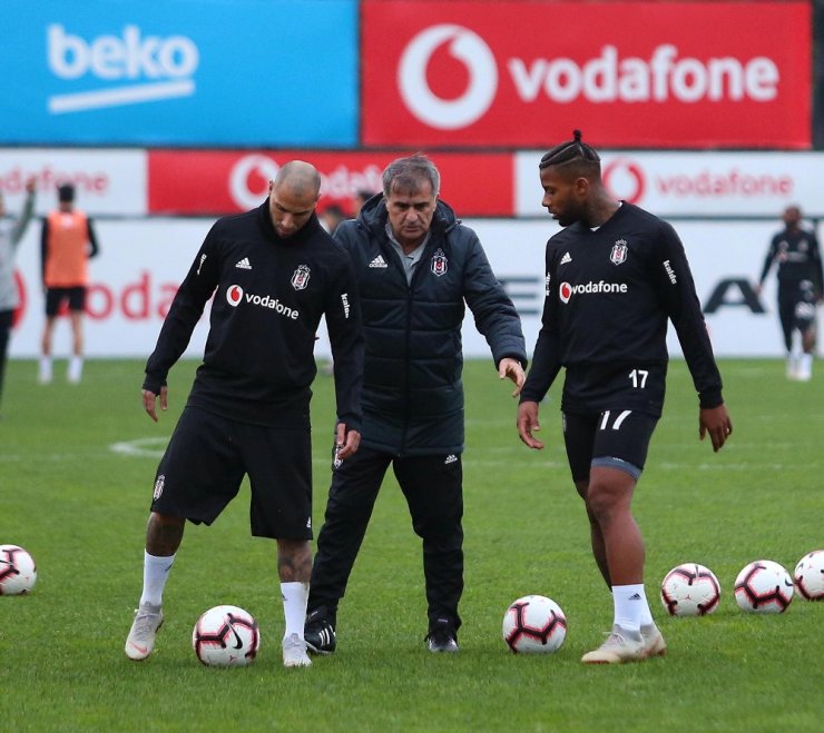 Beşiktaş Göztepe Maçı Hazırlıklarını Sürdürdü