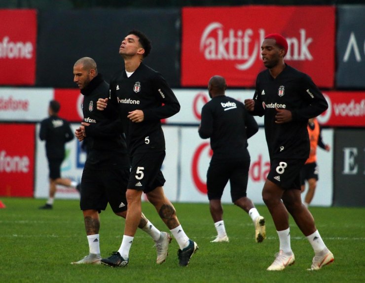 Beşiktaş Göztepe Maçı Hazırlıklarını Sürdürdü