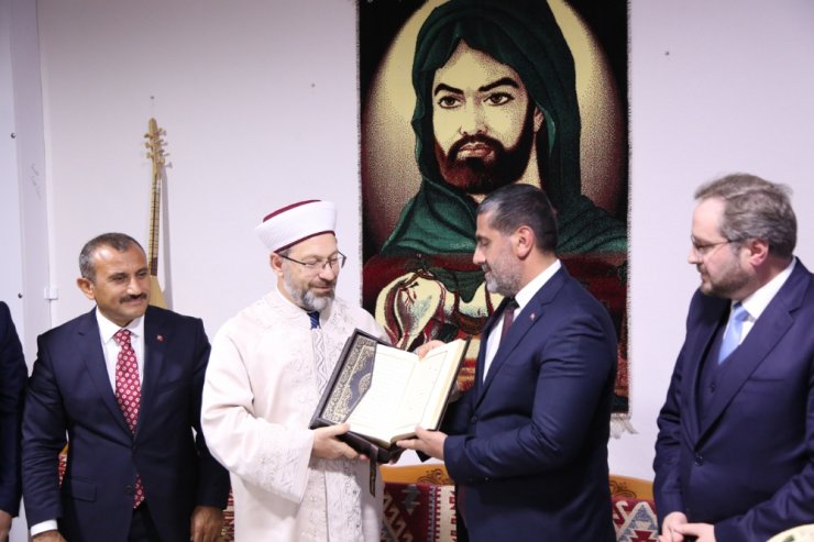 Diyanet İşleri Başkanı Erbaş’tan Cemevi Ziyareti