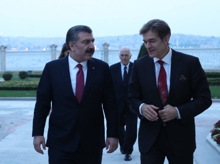 Sağlık Bakanı Koca Mehmet Öz’le Bir Araya Geldi