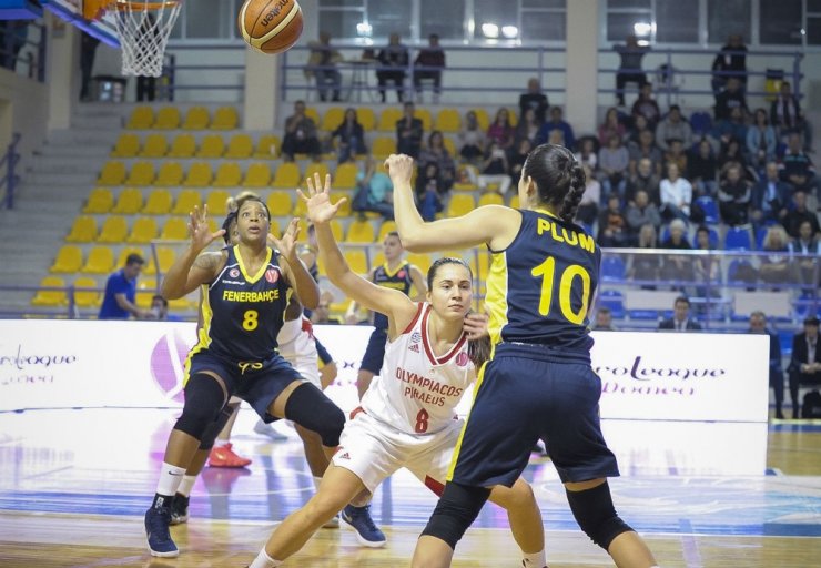 F.bahçe Olympiakos’u Deplasmanda Devirdi