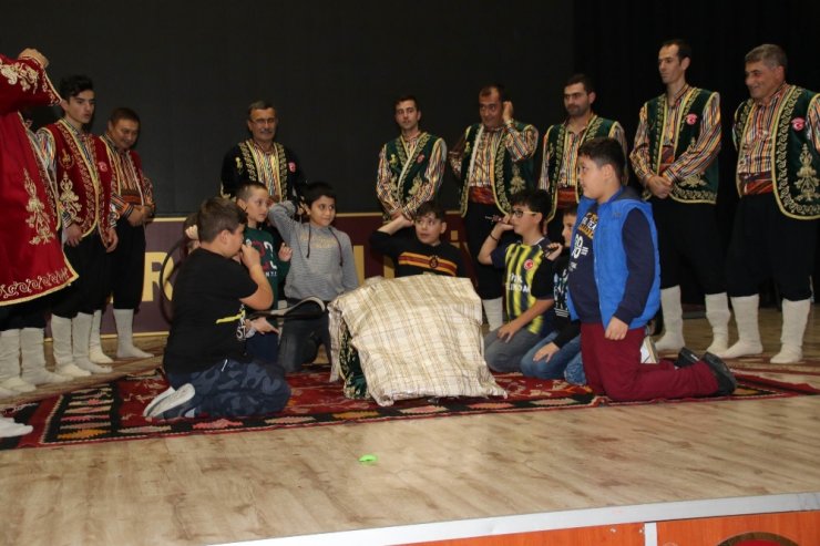 “Bizim Kahramanımız Noel Baba Değil, Nasreddin Hoca’dır"