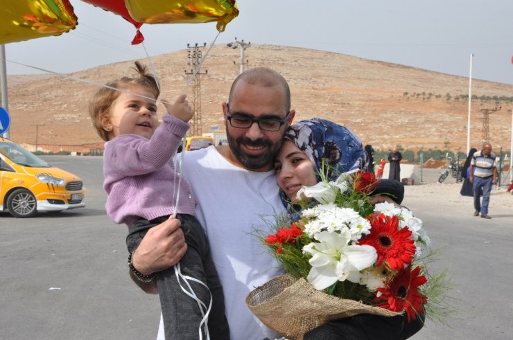 Suriyeli Şahıs Eşine Ve Kızına 2 Yıl Sonra Kavuştu