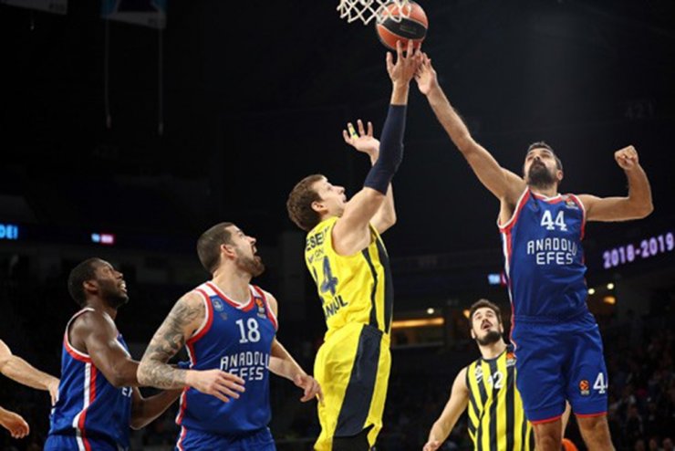 Euroleague’de Türk Derbisi Anadolu Efes’in