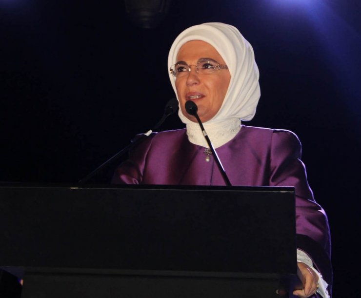 "Kadına Şiddet İnsanlığa İhanettir"