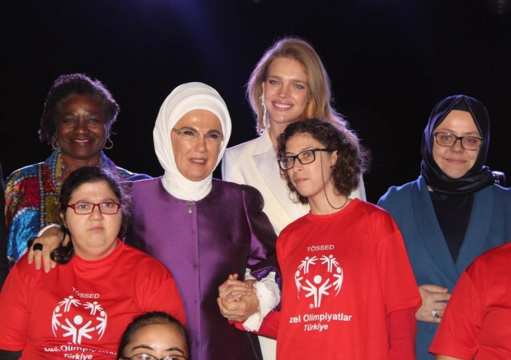"Kadına Şiddet İnsanlığa İhanettir"