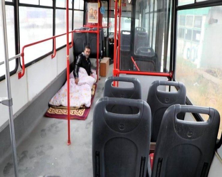 Bozuk Halk Otobüsünde Yaşam